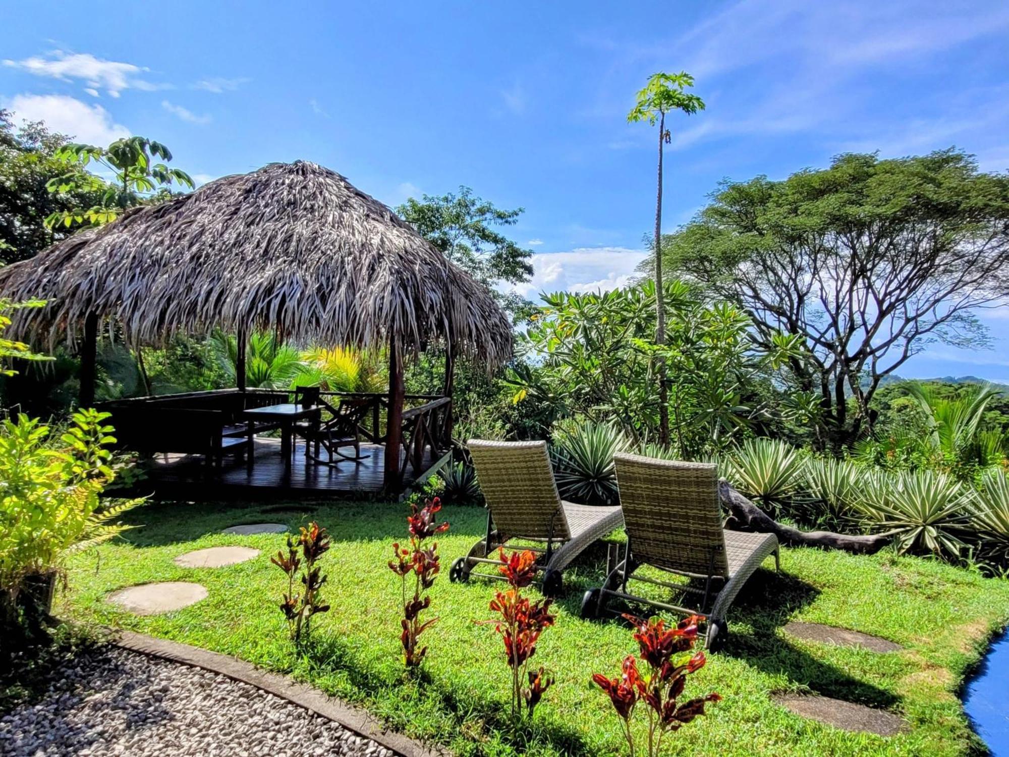 Villa Martina Palmgarden Samara Exterior photo